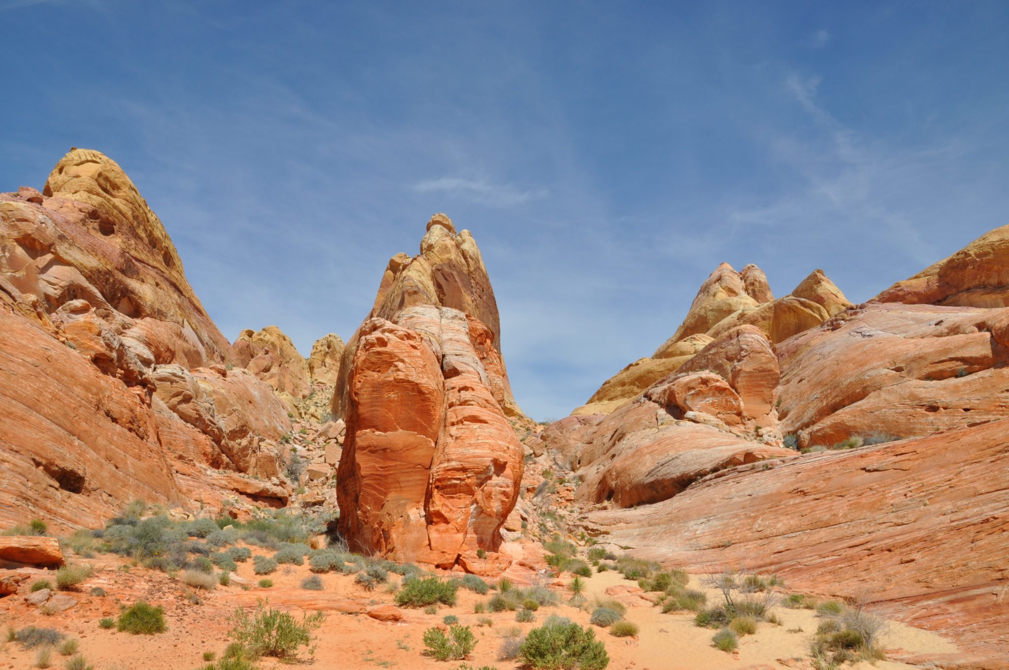 Hiking The White Domes Loop Trail Valley Of Fire State Park Las Vegas