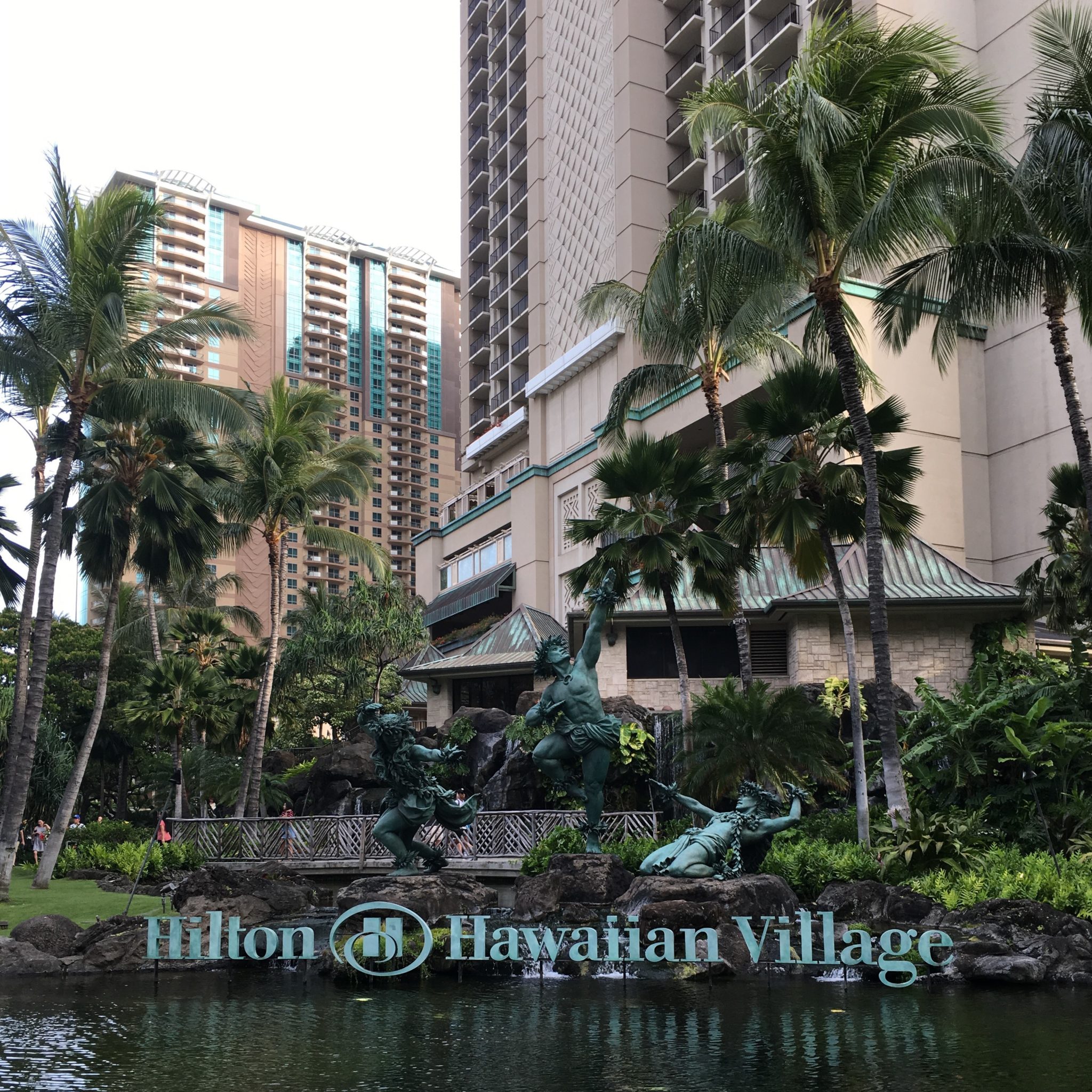 Dining & Drinks  Hilton Hawaiian Village