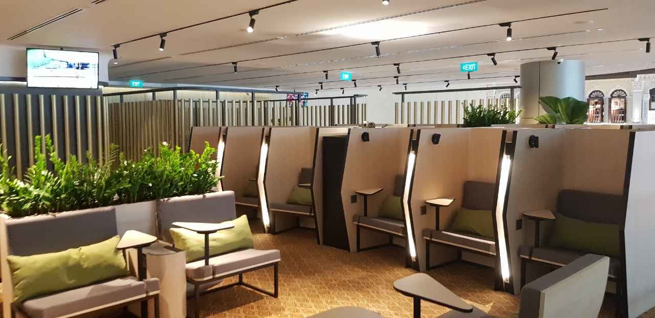 Review: Blossom Lounge, Terminal 4 (SIN Airport, Singapore) - Flying ...