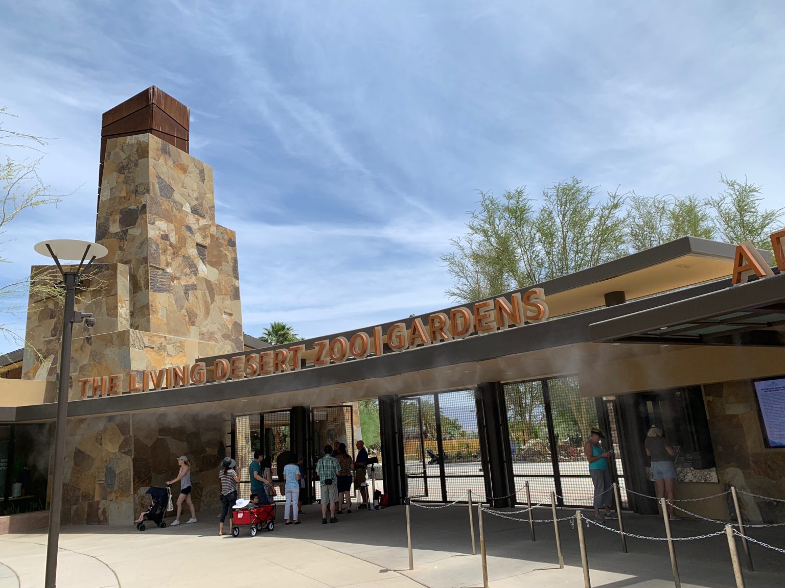 Visiting The Living Desert Zoo Gardens Palm Springs CA Flying High   IMG 0286 1536x1152 